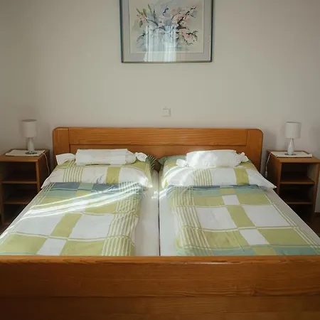 Gaestehaus Jeindl Hartmannsdorf