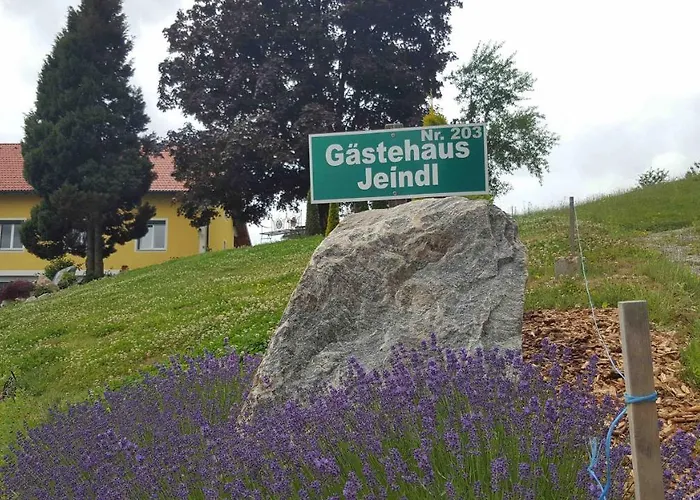 Gaestehaus Jeindl Homestay szállás
