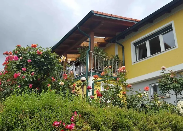 Gaestehaus Jeindl * Hartmannsdorf