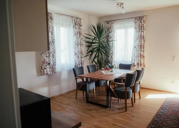 Gaestehaus Jeindl * Hartmannsdorf